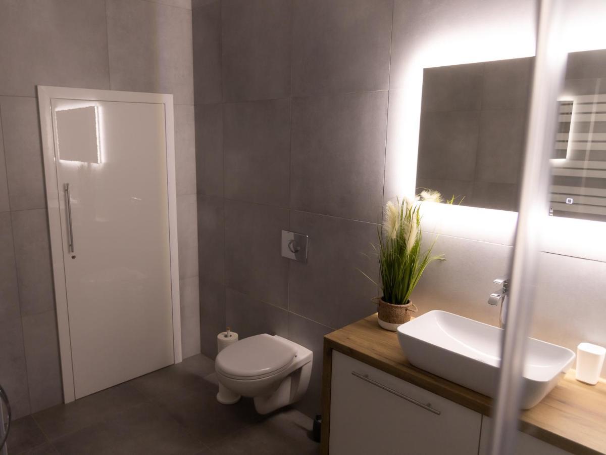 Apartament Pod Lasem Apartment Oldrzychowice Klodzkie Exterior photo